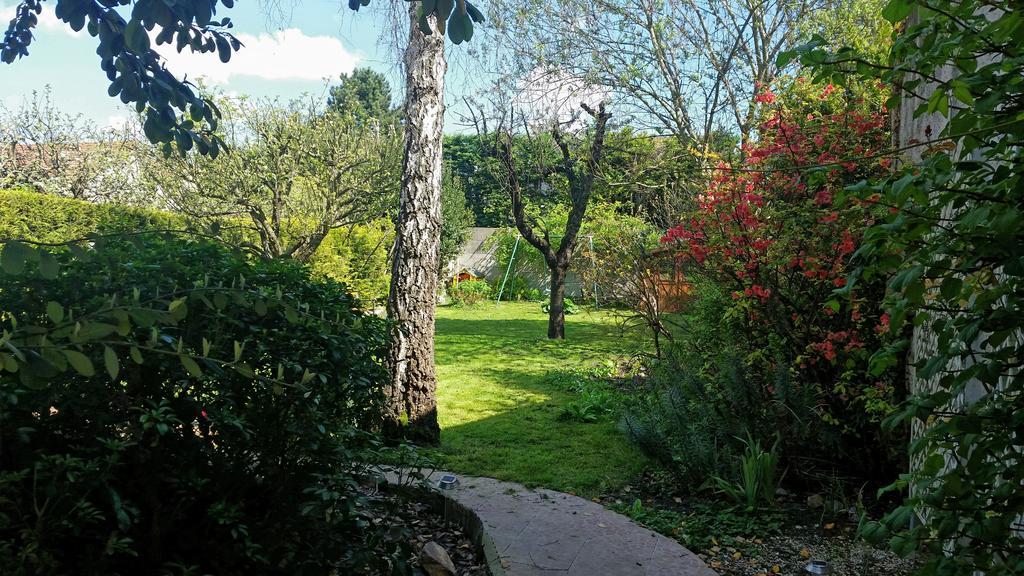 Chambre Avec Jardin Pierre Curie Bry-sur-Marne Dış mekan fotoğraf